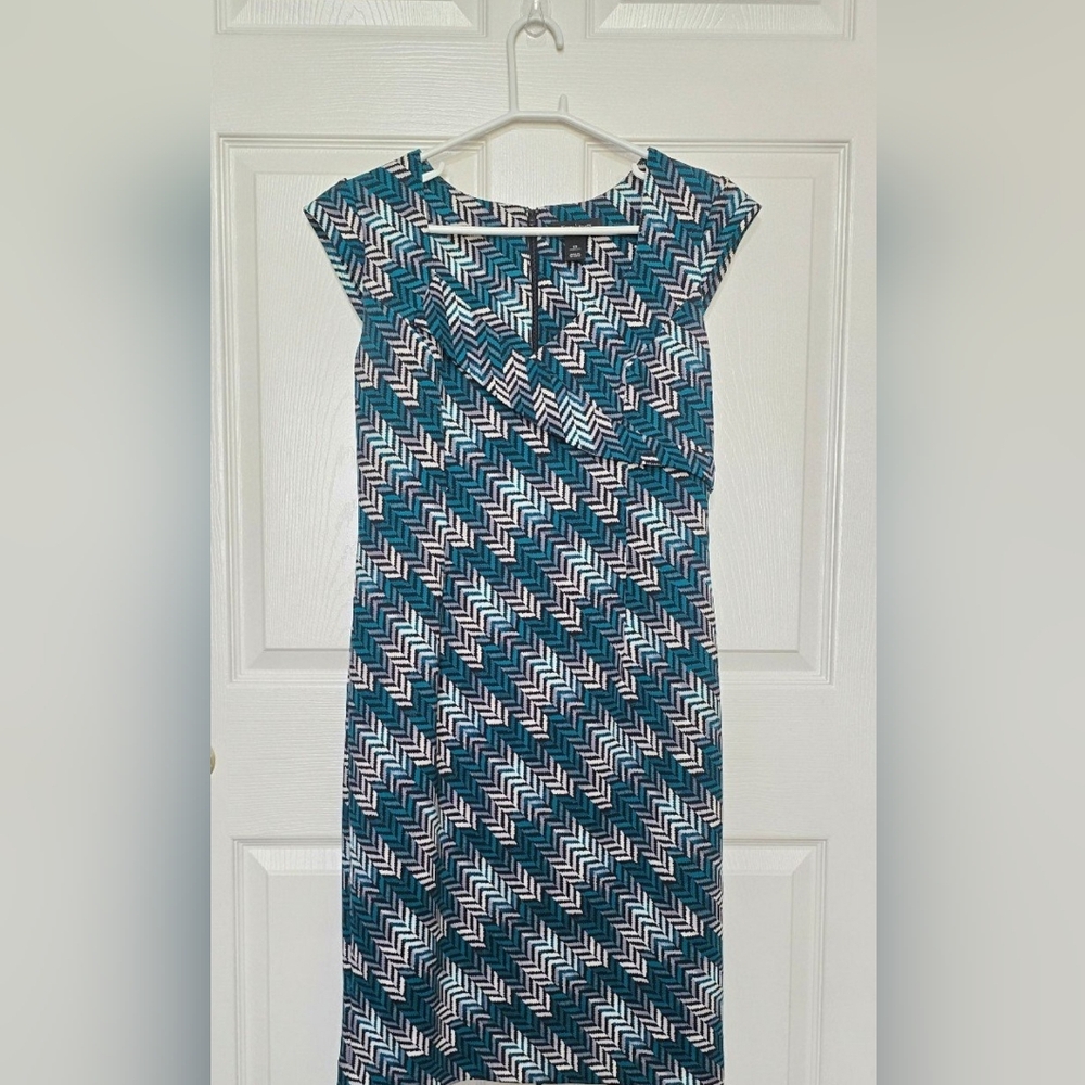 White House Black Market Dress: Minor wear underarm area (see photos)